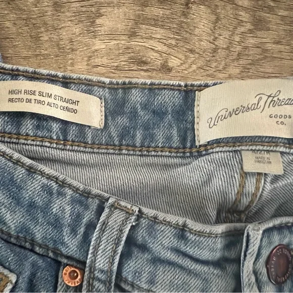 Universal Thread Women's Blue Straight Leg Jeans - Picture 4 of 7